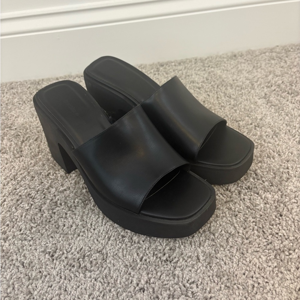 Bershka Black Mules with Cushioned Sole -Size 40 (US 9)